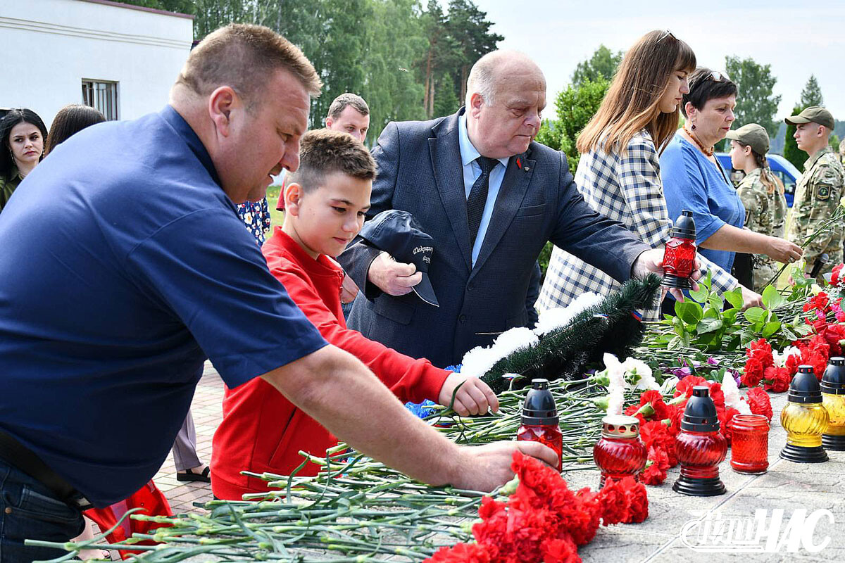 Патриотические венки для возложения. Новости Волковыска.