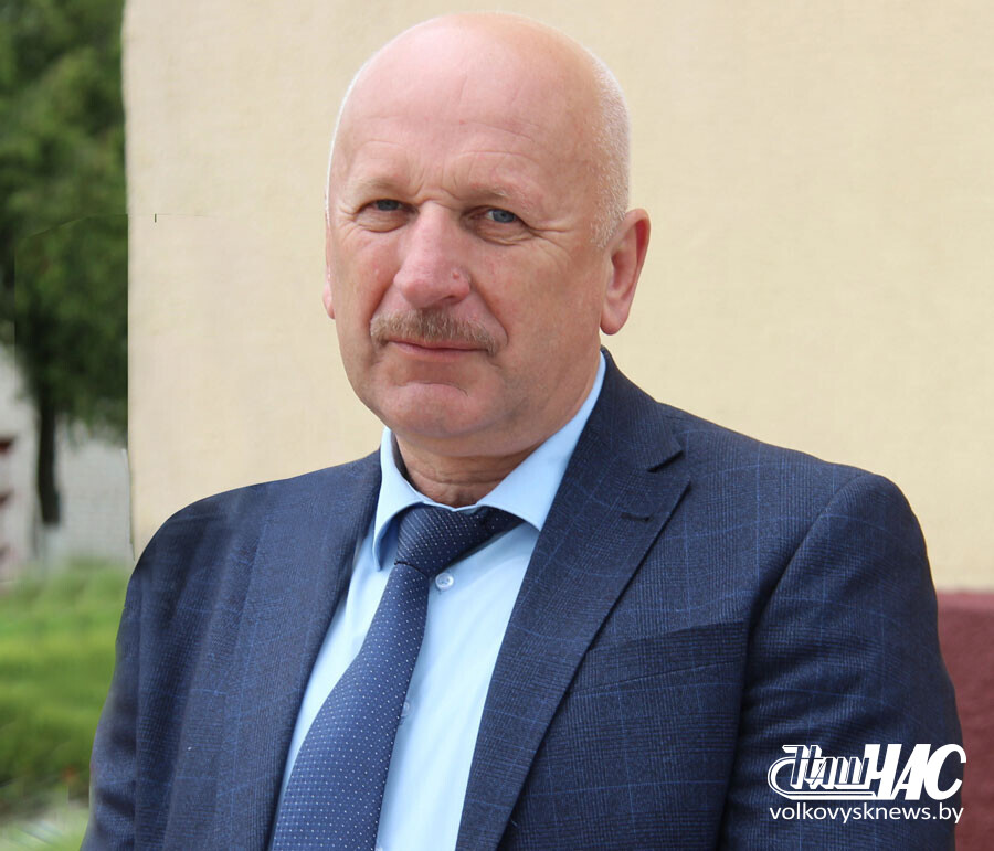 direktor-bez-mikrofona