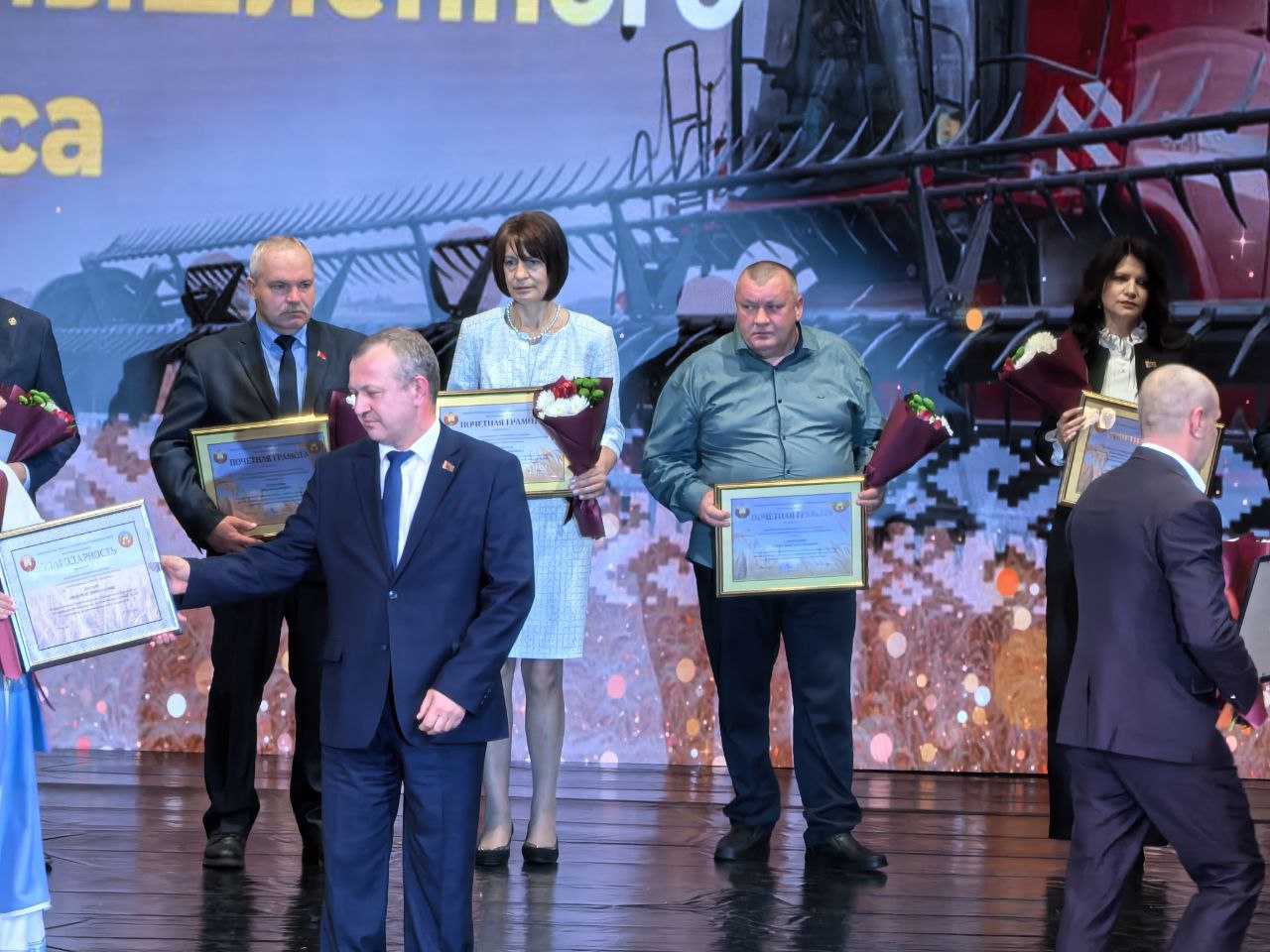 photo_2025-11-13_14-51-31