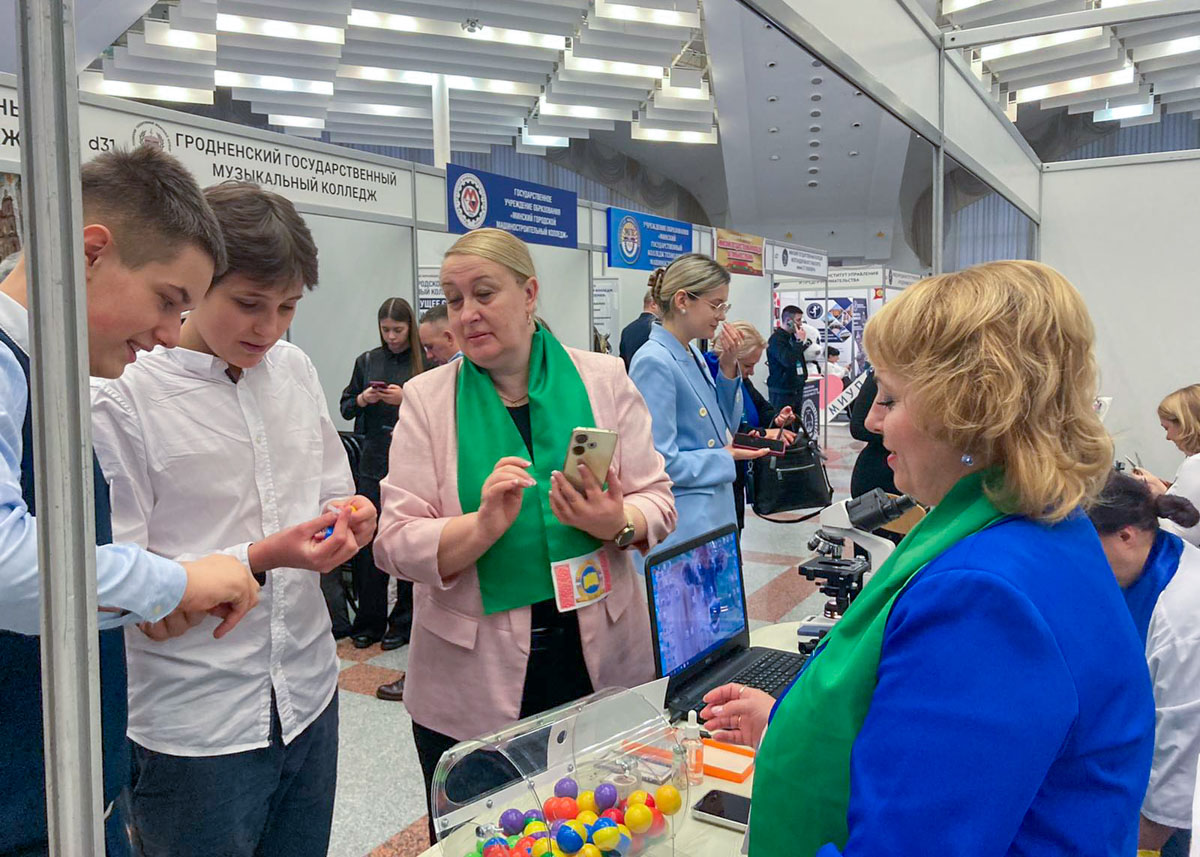 IMG-abe28920d01ba933c60f4af45c7bb8ea-V